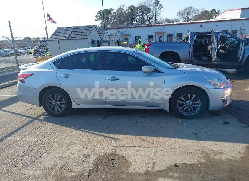 Photo 14 of 2015 Nissan Altima 2.5 S (VIN 1N4AL3AP9FC591855)