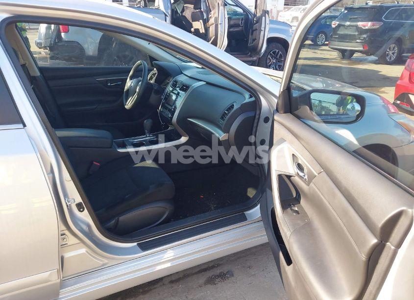 Photo 5 of 2015 Nissan Altima 2.5 S (VIN 1N4AL3AP9FC591855)
