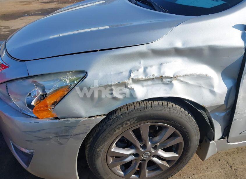 Photo 6 of 2015 Nissan Altima 2.5 S (VIN 1N4AL3AP9FC591855)