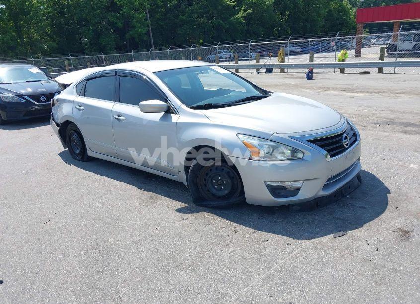 2015 Nissan Altima 2.5 S (VIN 1N4AL3AP9FN304289) main photo