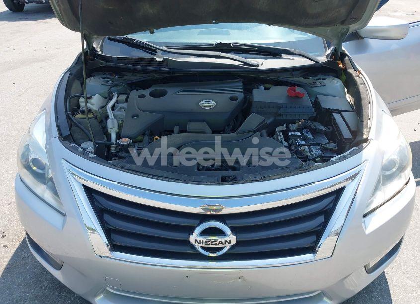 Photo 10 of 2015 Nissan Altima 2.5 S (VIN 1N4AL3AP9FN304289)