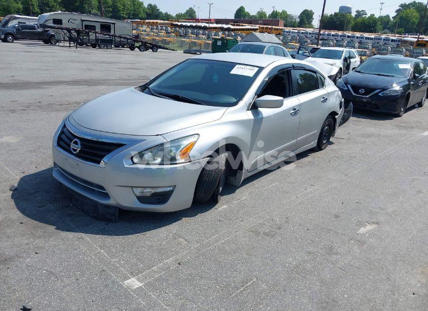 Photo 2 of 2015 Nissan Altima 2.5 S (VIN 1N4AL3AP9FN304289)