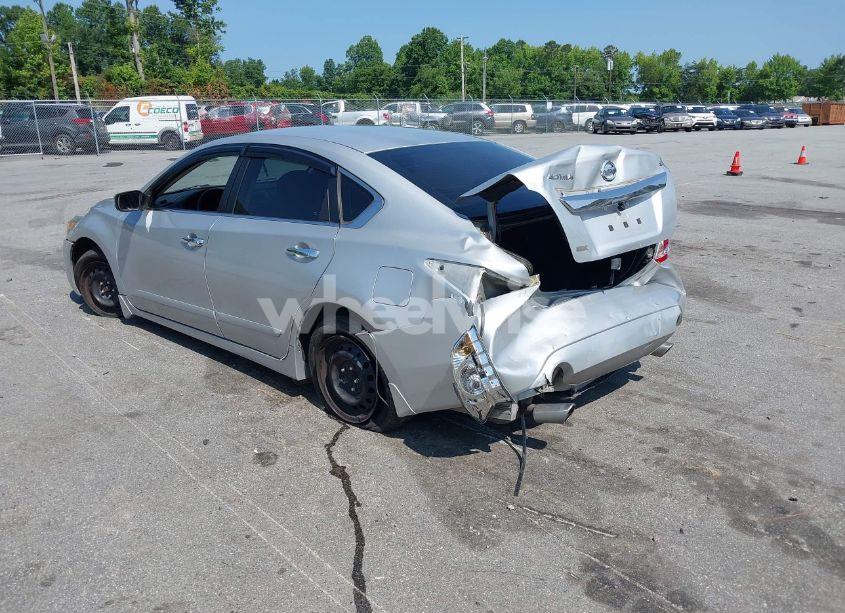 Photo 3 of 2015 Nissan Altima 2.5 S (VIN 1N4AL3AP9FN304289)