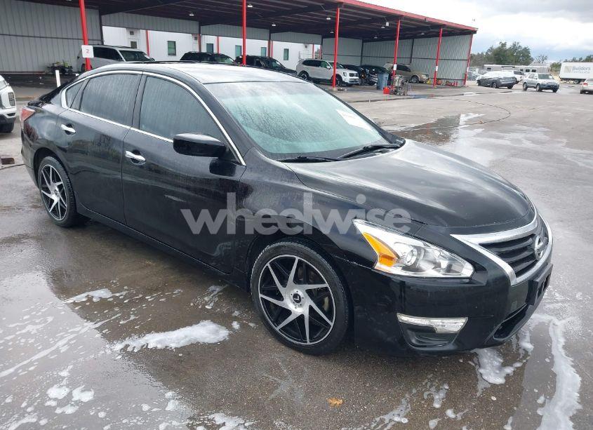 2015 Nissan Altima 2.5/2.5 S/2.5 SL/2.5 SV (VIN 1N4AL3AP9FN313252) main photo