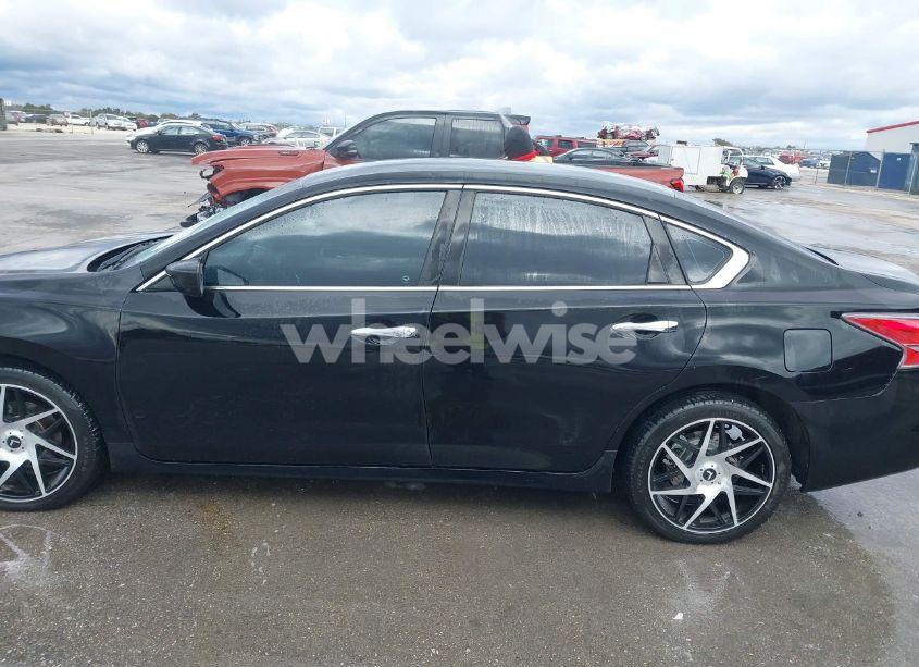 Photo 14 of 2015 Nissan Altima 2.5/2.5 S/2.5 SL/2.5 SV (VIN 1N4AL3AP9FN313252)