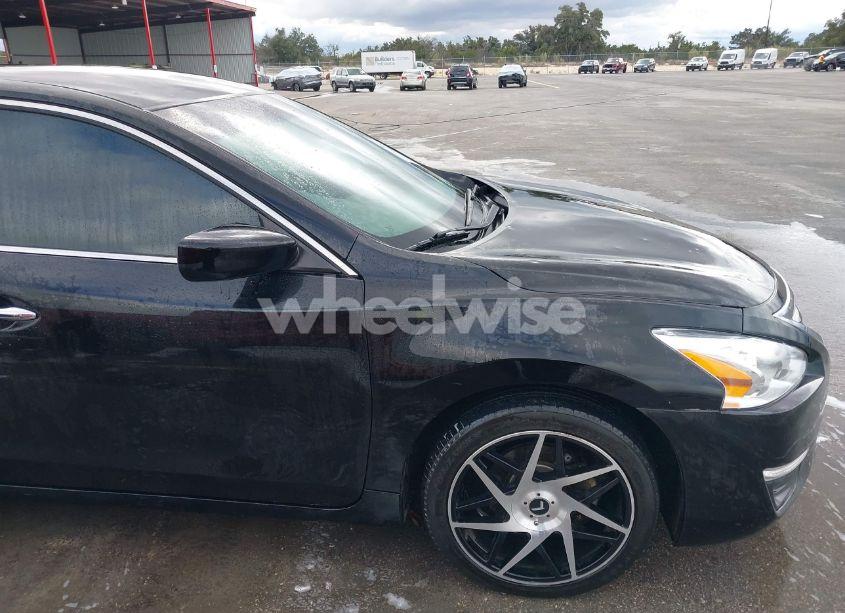 Photo 19 of 2015 Nissan Altima 2.5/2.5 S/2.5 SL/2.5 SV (VIN 1N4AL3AP9FN313252)