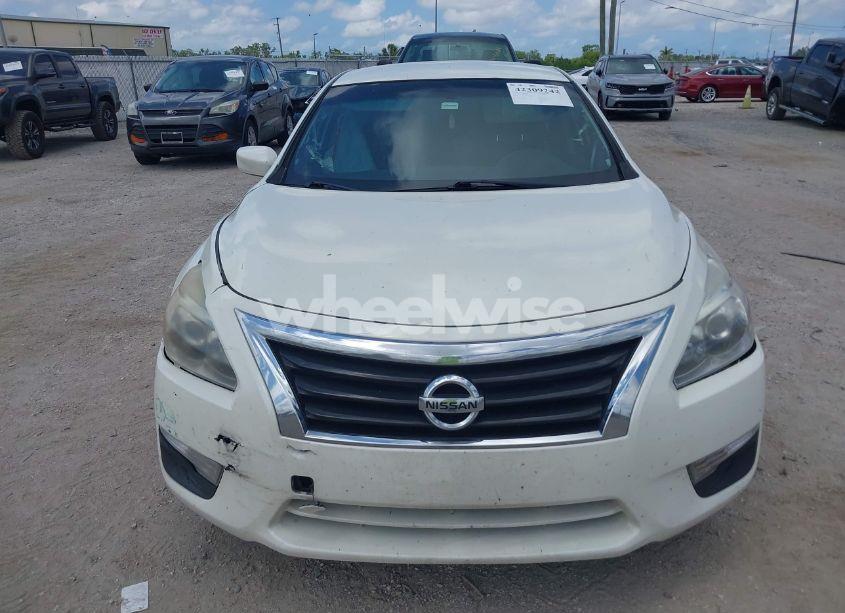 Photo 12 of 2015 Nissan Altima 2.5 S (VIN 1N4AL3AP9FN321531)