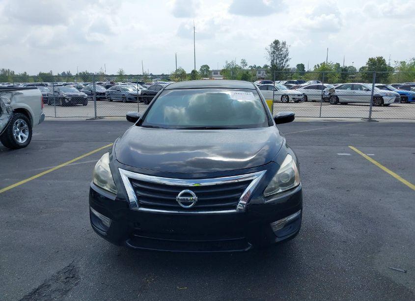 Photo 6 of 2015 Nissan Altima 2.5/2.5 S/2.5 SL/2.5 SV (VIN 1N4AL3AP9FN321853)