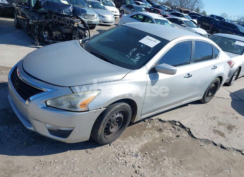 Photo 2 of 2015 Nissan Altima 2.5/2.5 S/2.5 SL/2.5 SV (VIN 1N4AL3AP9FN330956)