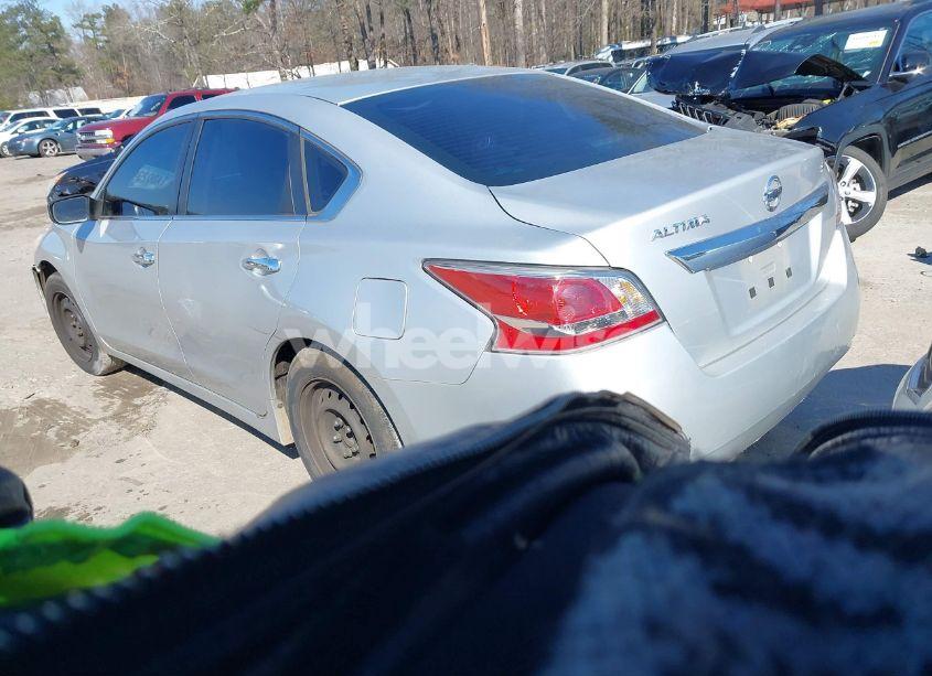 Photo 3 of 2015 Nissan Altima 2.5/2.5 S/2.5 SL/2.5 SV (VIN 1N4AL3AP9FN330956)