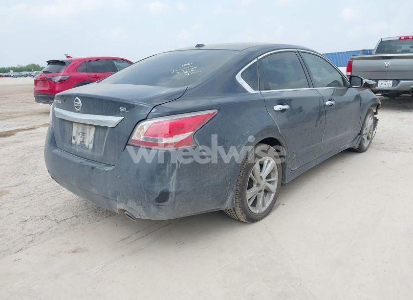 Photo 4 of 2015 Nissan Altima 2.5 SL (VIN 1N4AL3AP9FN343819)