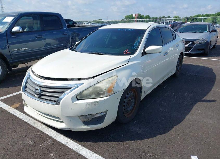 Photo 2 of 2015 Nissan Altima 2.5/2.5 S/2.5 SL/2.5 SV (VIN 1N4AL3AP9FN346249)