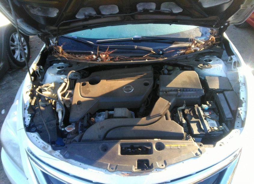 Photo 10 of 2015 Nissan Altima 2.5 SL (VIN 1N4AL3AP9FN352598)