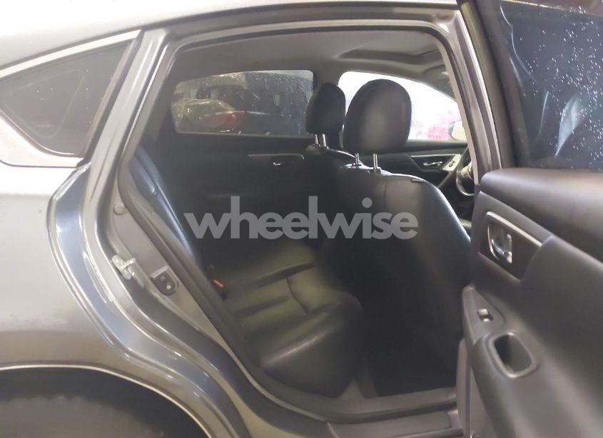 Photo 8 of 2015 Nissan Altima 2.5 SL (VIN 1N4AL3AP9FN365982)
