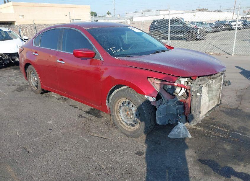 2015 Nissan Altima 2.5 S (VIN 1N4AL3AP9FN371796) main photo