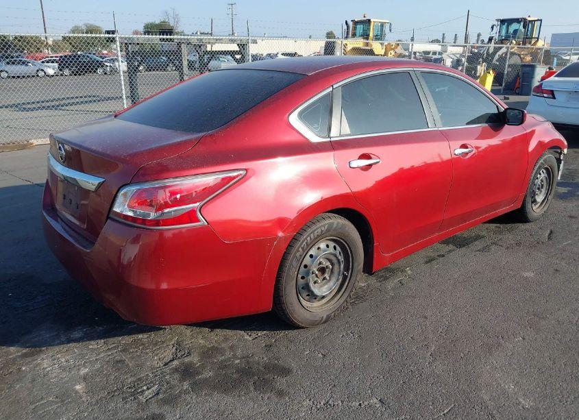 Photo 4 of 2015 Nissan Altima 2.5 S (VIN 1N4AL3AP9FN371796)