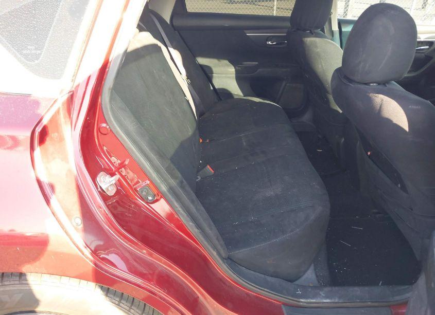 Photo 8 of 2015 Nissan Altima 2.5 S (VIN 1N4AL3AP9FN371796)