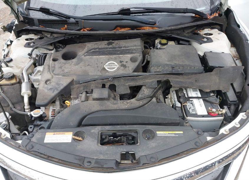 Photo 10 of 2015 Nissan Altima 2.5 S (VIN 1N4AL3AP9FN374097)