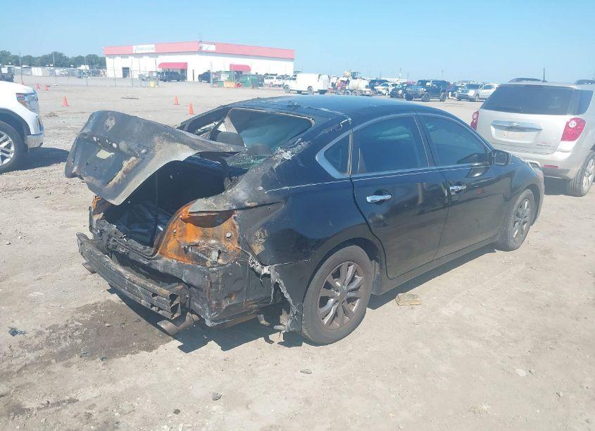 Photo 4 of 2015 Nissan Altima 2.5 S (VIN 1N4AL3AP9FN394642)