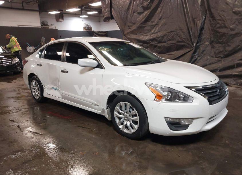 2015 Nissan Altima 2.5 S (VIN 1N4AL3AP9FN407633) main photo