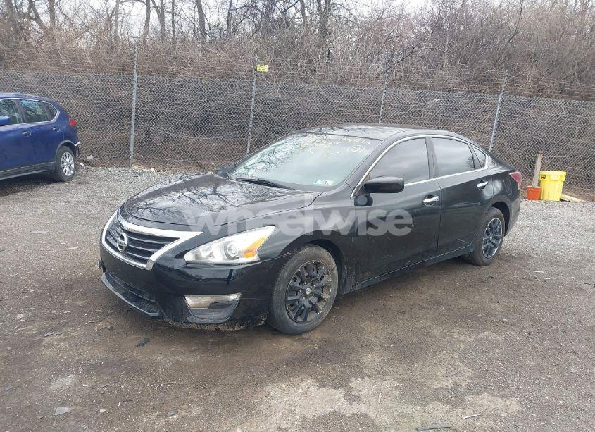 Photo 2 of 2015 Nissan Altima 2.5/2.5 S/2.5 SL/2.5 SV (VIN 1N4AL3AP9FN873966)