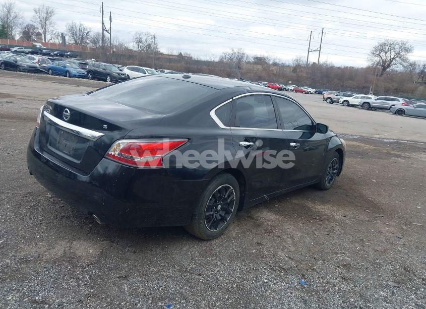 Photo 4 of 2015 Nissan Altima 2.5/2.5 S/2.5 SL/2.5 SV (VIN 1N4AL3AP9FN873966)