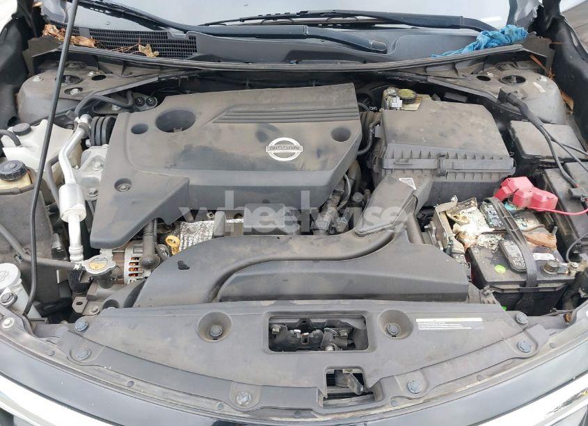 Photo 10 of 2015 Nissan Altima 2.5/2.5 S/2.5 SL/2.5 SV (VIN 1N4AL3AP9FN875362)