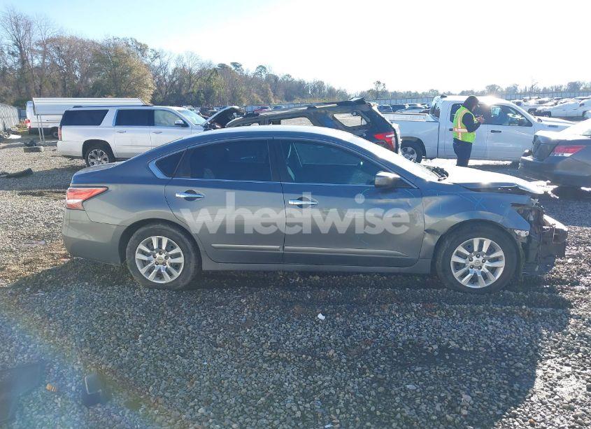 Photo 13 of 2015 Nissan Altima 2.5 S (VIN 1N4AL3AP9FN876401)