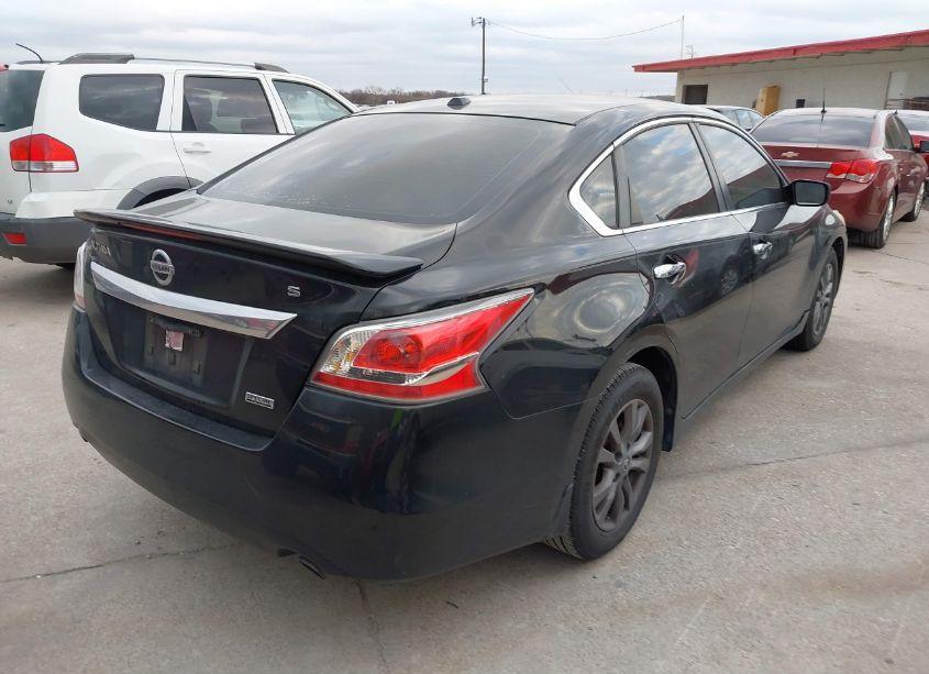 Photo 4 of 2015 Nissan Altima 2.5 S (VIN 1N4AL3AP9FN897491)
