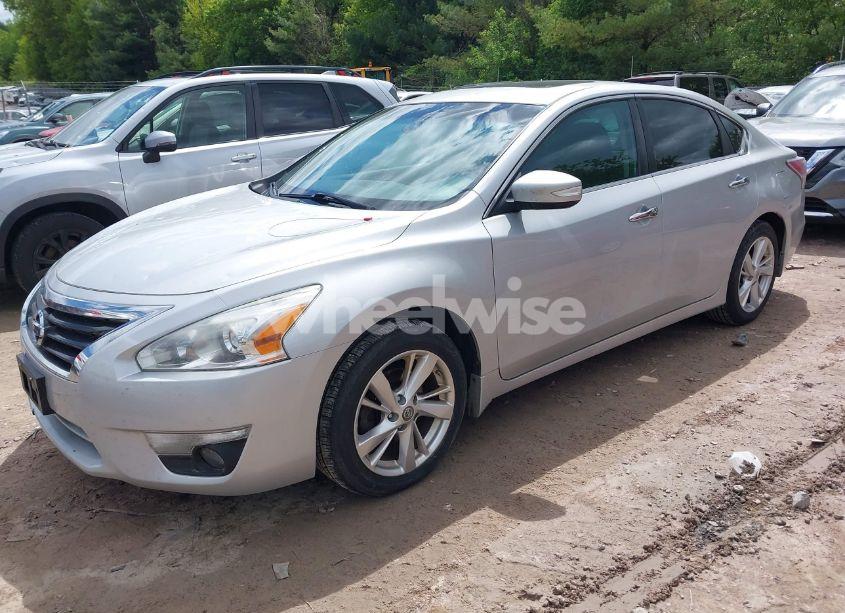 Photo 2 of 2015 Nissan Altima 2.5 SL (VIN 1N4AL3AP9FN903323)