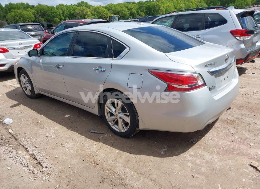 Photo 3 of 2015 Nissan Altima 2.5 SL (VIN 1N4AL3AP9FN903323)