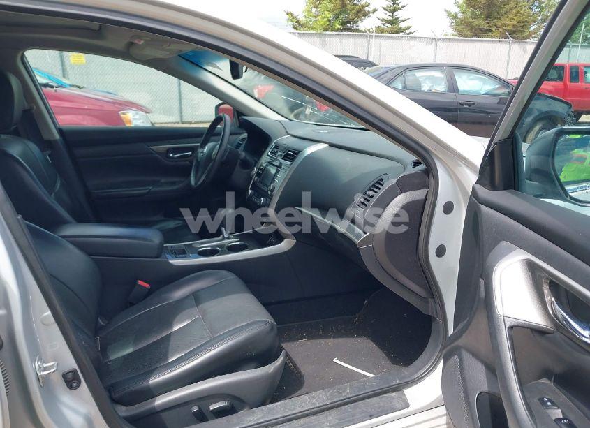 Photo 5 of 2015 Nissan Altima 2.5 SL (VIN 1N4AL3AP9FN903323)