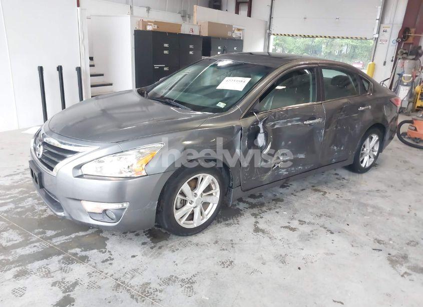 Photo 2 of 2015 Nissan Altima 2.5 SL (VIN 1N4AL3AP9FN906013)