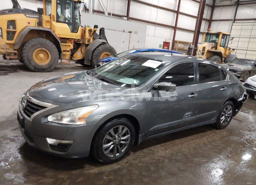 Photo 2 of 2015 Nissan Altima 2.5/S/SV/SL (VIN 1N4AL3AP9FN908800)