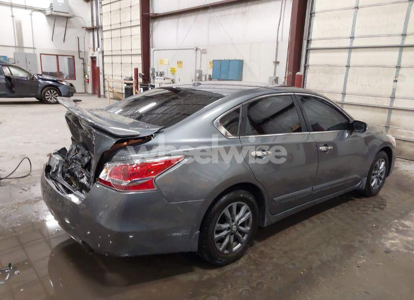 Photo 4 of 2015 Nissan Altima 2.5/S/SV/SL (VIN 1N4AL3AP9FN908800)