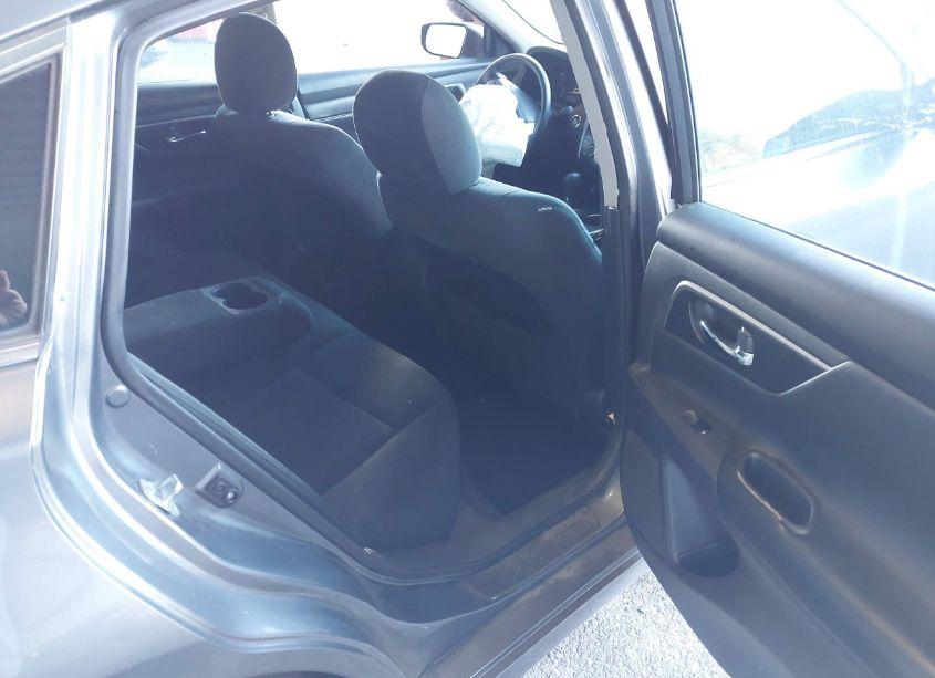 Photo 8 of 2015 Nissan Altima 2.5 S (VIN 1N4AL3AP9FN910112)