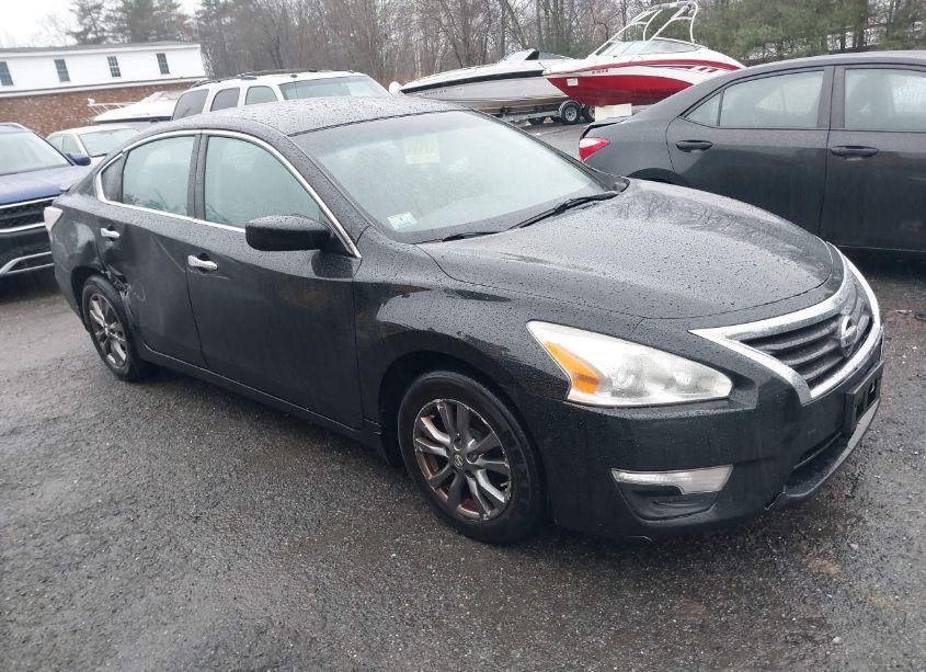 2015 Nissan Altima 2.5 S (VIN 1N4AL3AP9FN919702) main photo
