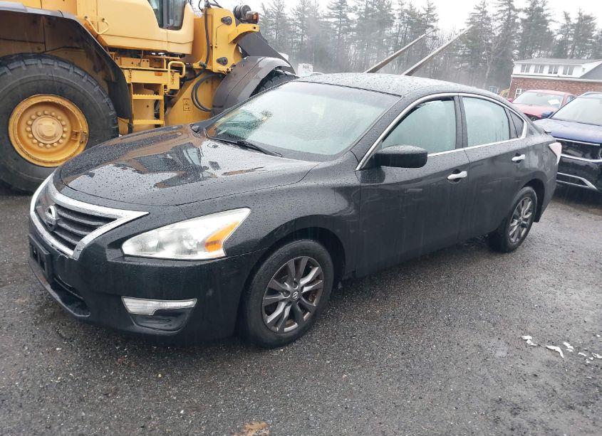 Photo 2 of 2015 Nissan Altima 2.5 S (VIN 1N4AL3AP9FN919702)