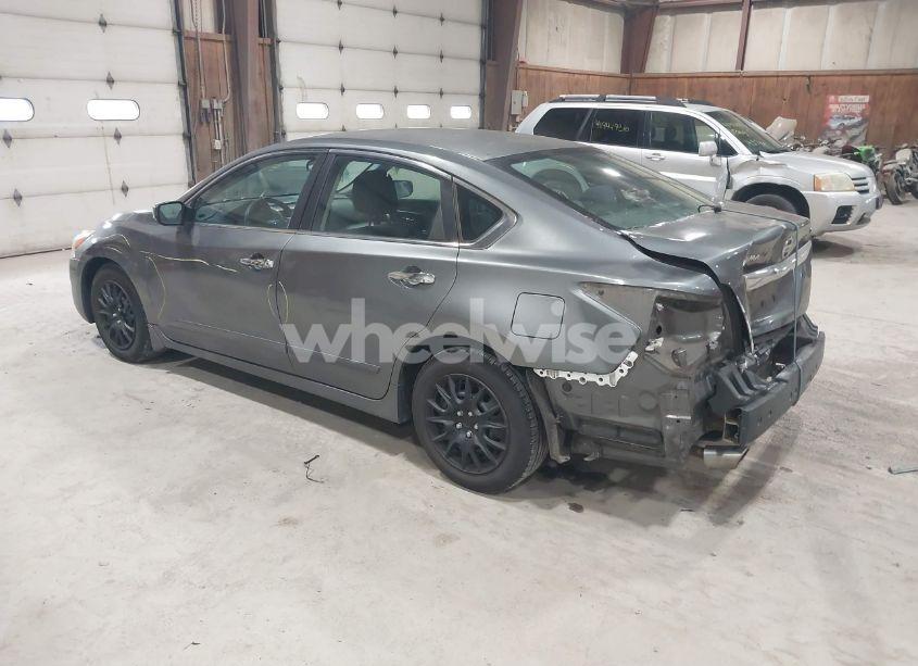 Photo 3 of 2015 Nissan Altima 2.5 S (VIN 1N4AL3AP9FN920672)
