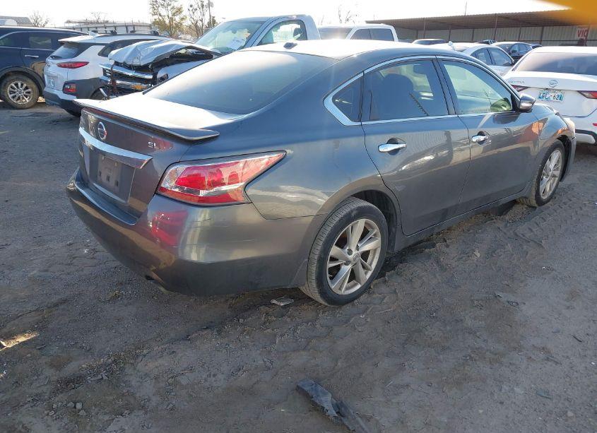 Photo 4 of 2015 Nissan Altima 2.5 SL (VIN 1N4AL3AP9FN922079)