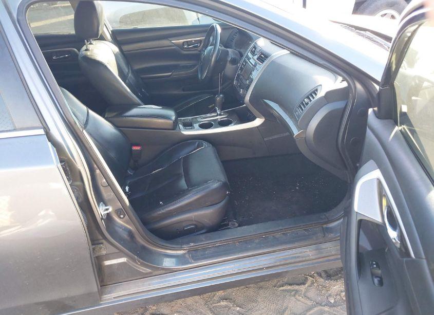 Photo 5 of 2015 Nissan Altima 2.5 SL (VIN 1N4AL3AP9FN922079)