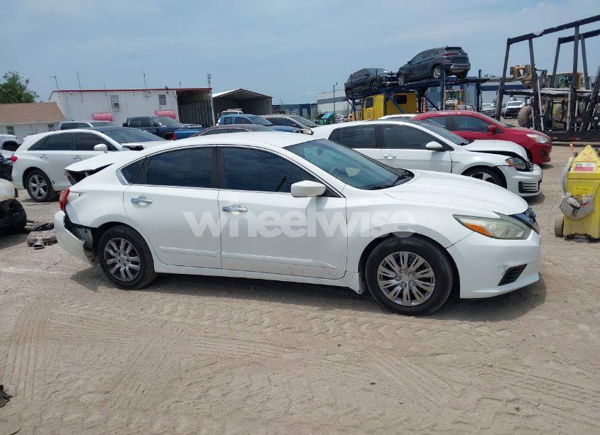 Photo 13 of 2016 Nissan Altima 2.5 S (VIN 1N4AL3AP9GC115803)