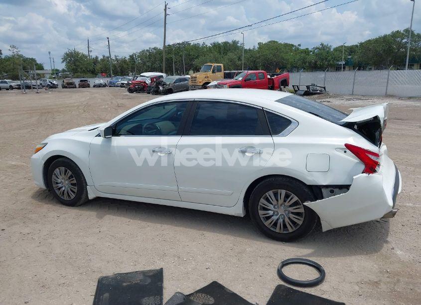 Photo 14 of 2016 Nissan Altima 2.5 S (VIN 1N4AL3AP9GC115803)