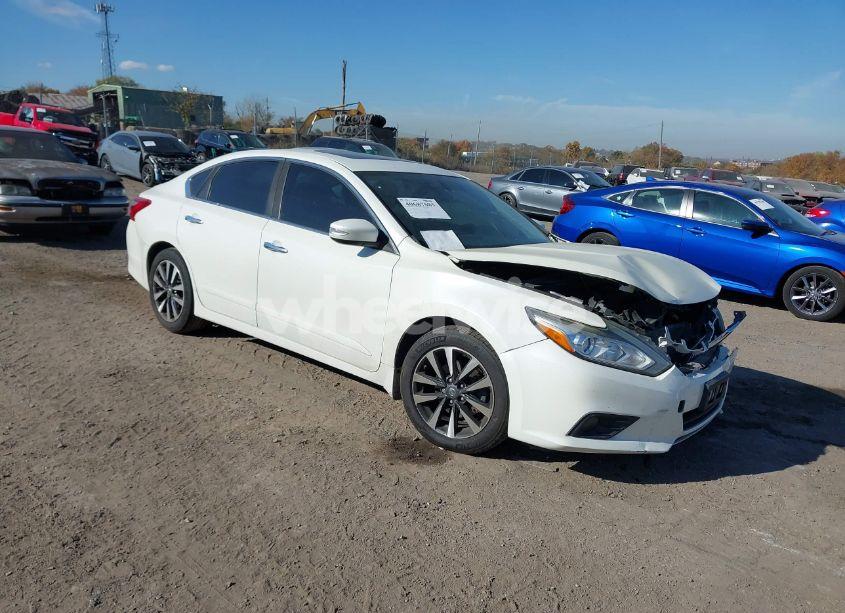 2016 Nissan Altima 2.5 SV (VIN 1N4AL3AP9GC126848) main photo