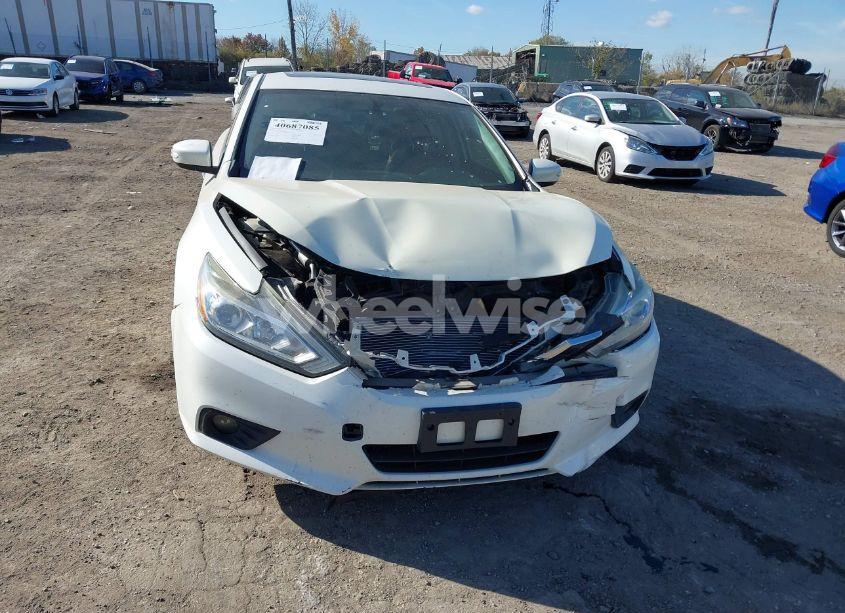 Photo 6 of 2016 Nissan Altima 2.5 SV (VIN 1N4AL3AP9GC126848)