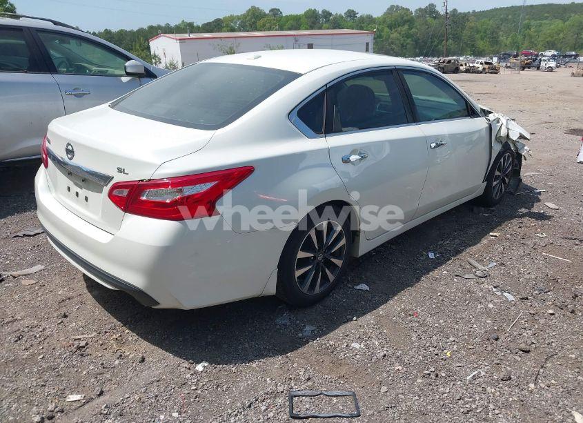 Photo 4 of 2016 Nissan Altima 2.5 SL (VIN 1N4AL3AP9GC136005)
