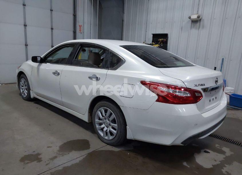 Photo 3 of 2016 Nissan Altima 2.5/2.5 S/2.5 SL/2.5 SR/2.5 SV (VIN 1N4AL3AP9GC150406)