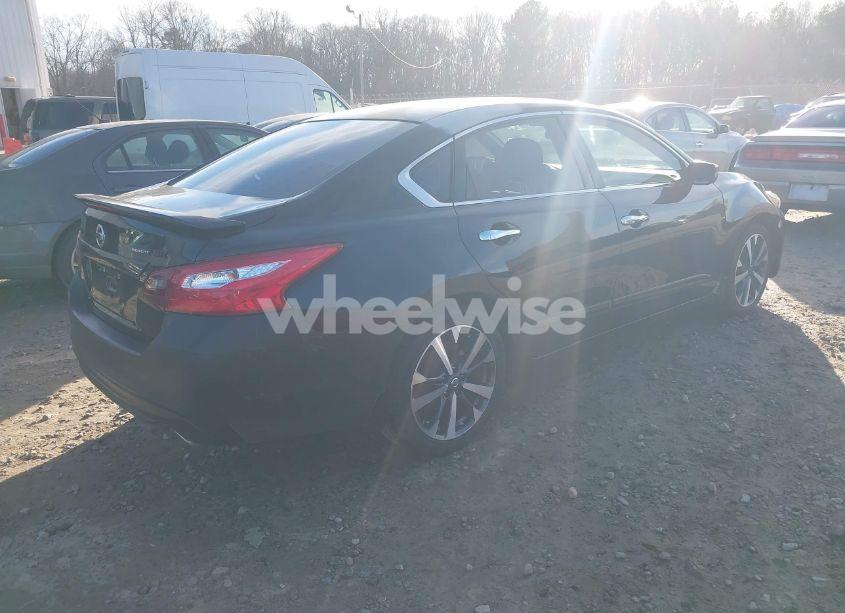 Photo 4 of 2016 Nissan Altima 2.5 SR (VIN 1N4AL3AP9GC169098)