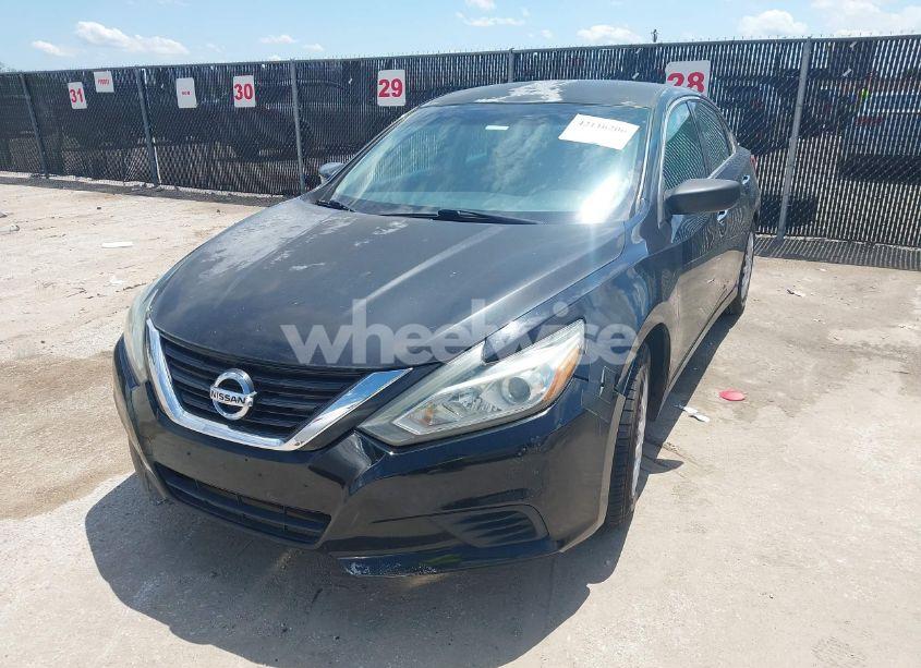 Photo 2 of 2016 Nissan Altima (VIN 1N4AL3AP9GC170915)