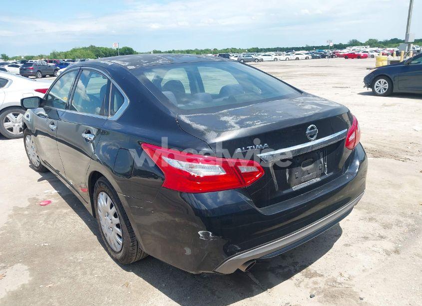 Photo 3 of 2016 Nissan Altima (VIN 1N4AL3AP9GC170915)